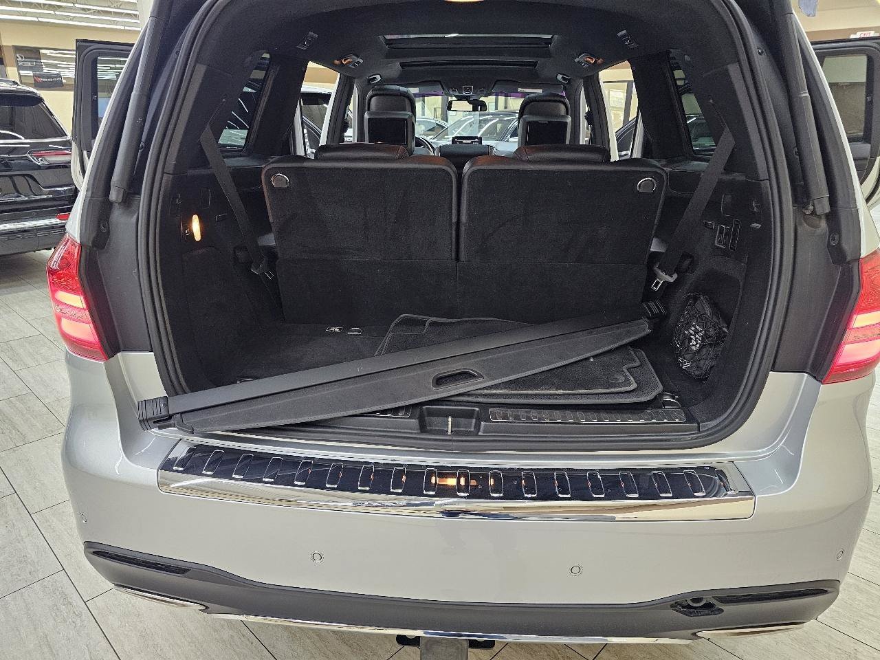 Used 2017 Mercedes-Benz GLS 550 4MATIC image 13