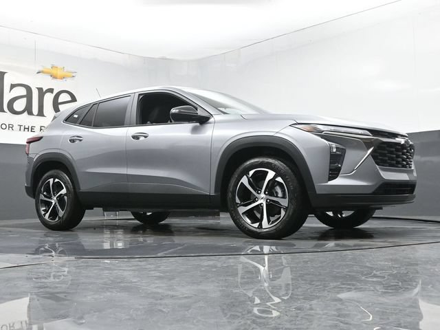 New 2026 Chevrolet Trax RS w/ Sunroof Package FWD image 2