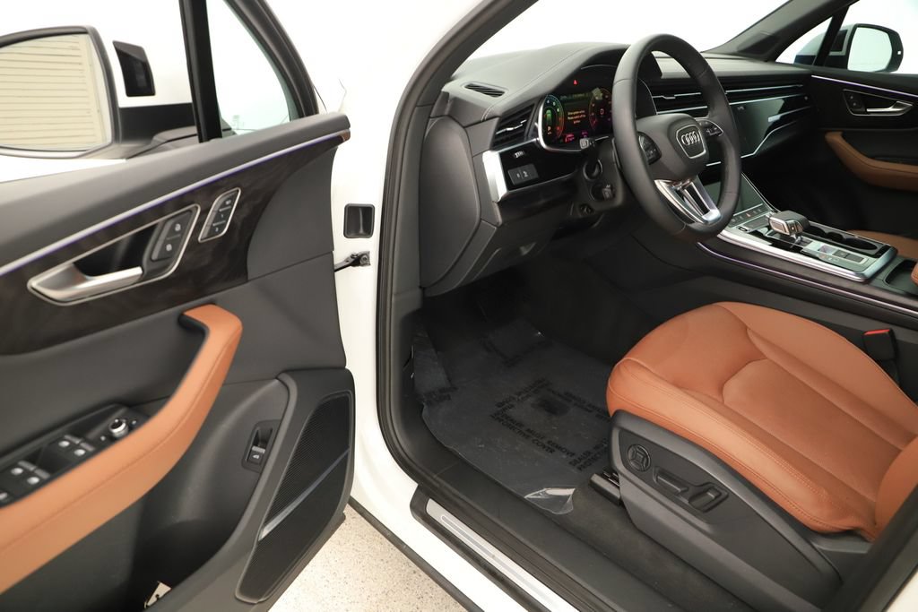 Certified 2023 Audi Q7 2.0T Premium Plus AWD/4WD image 14