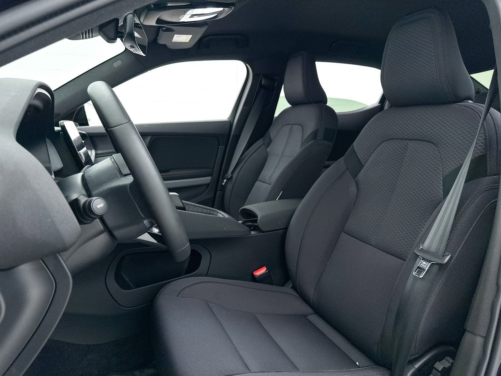 Used 2024 Polestar Polestar 2 image 17