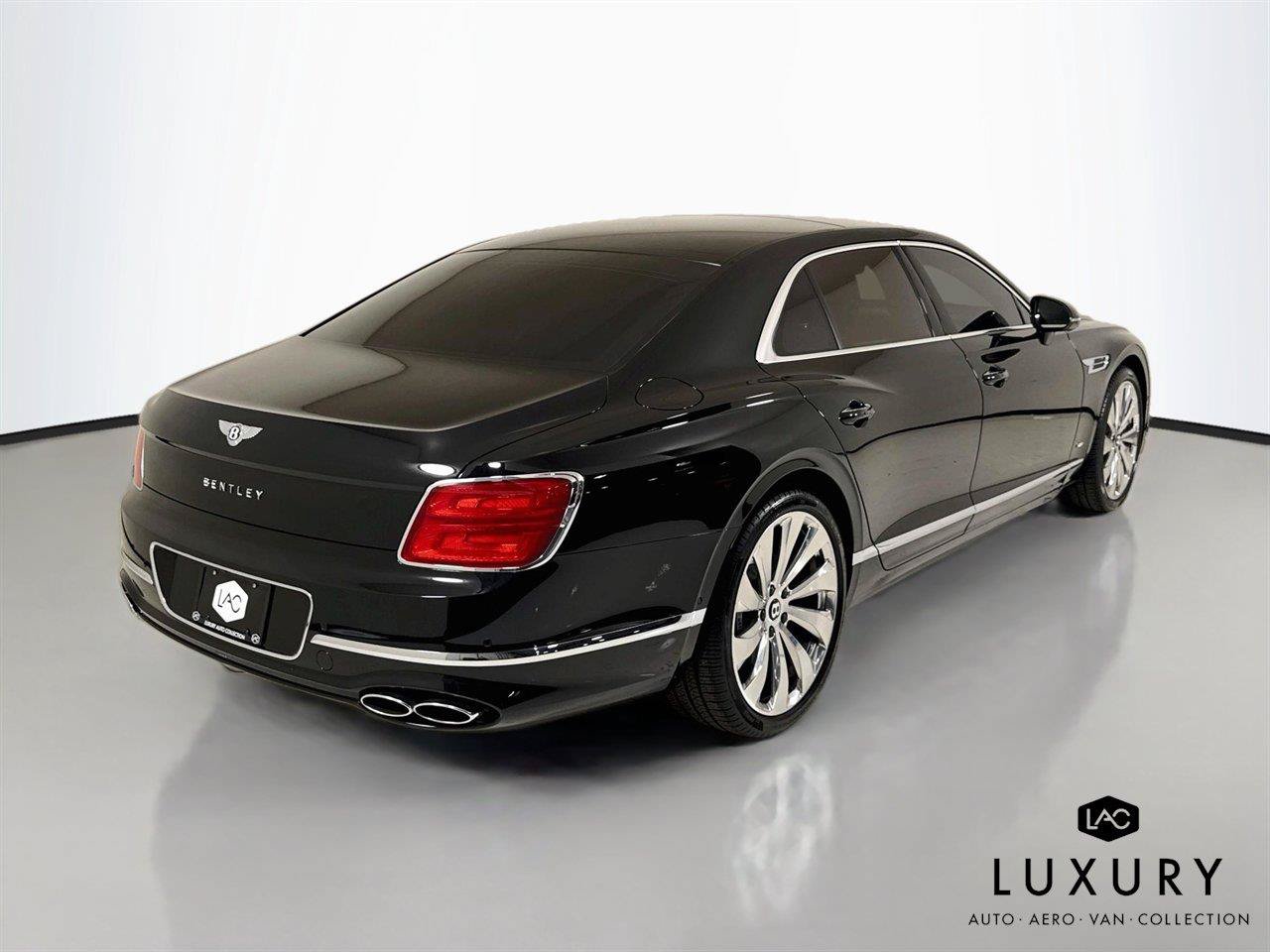 Used 2022 Bentley Flying Spur V8 AWD/4WD image 6