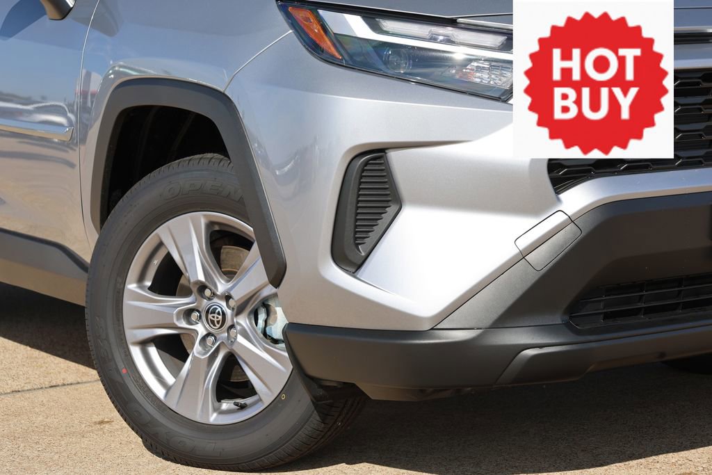 New 2025 Toyota RAV4 LE image 8