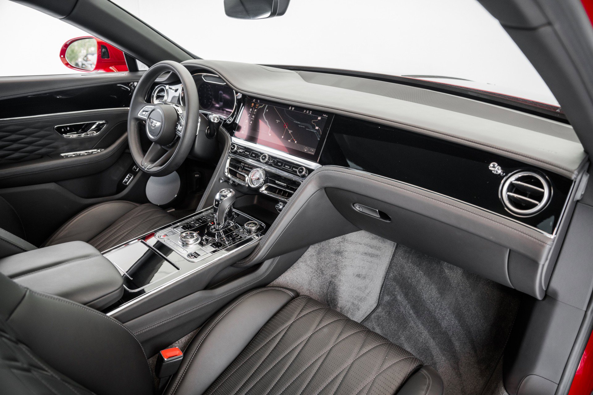 Used 2022 Bentley Flying Spur V8 image 23