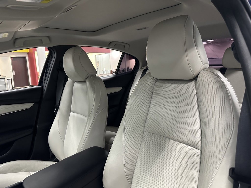 Used 2022 MAZDA MAZDA3 s image 17