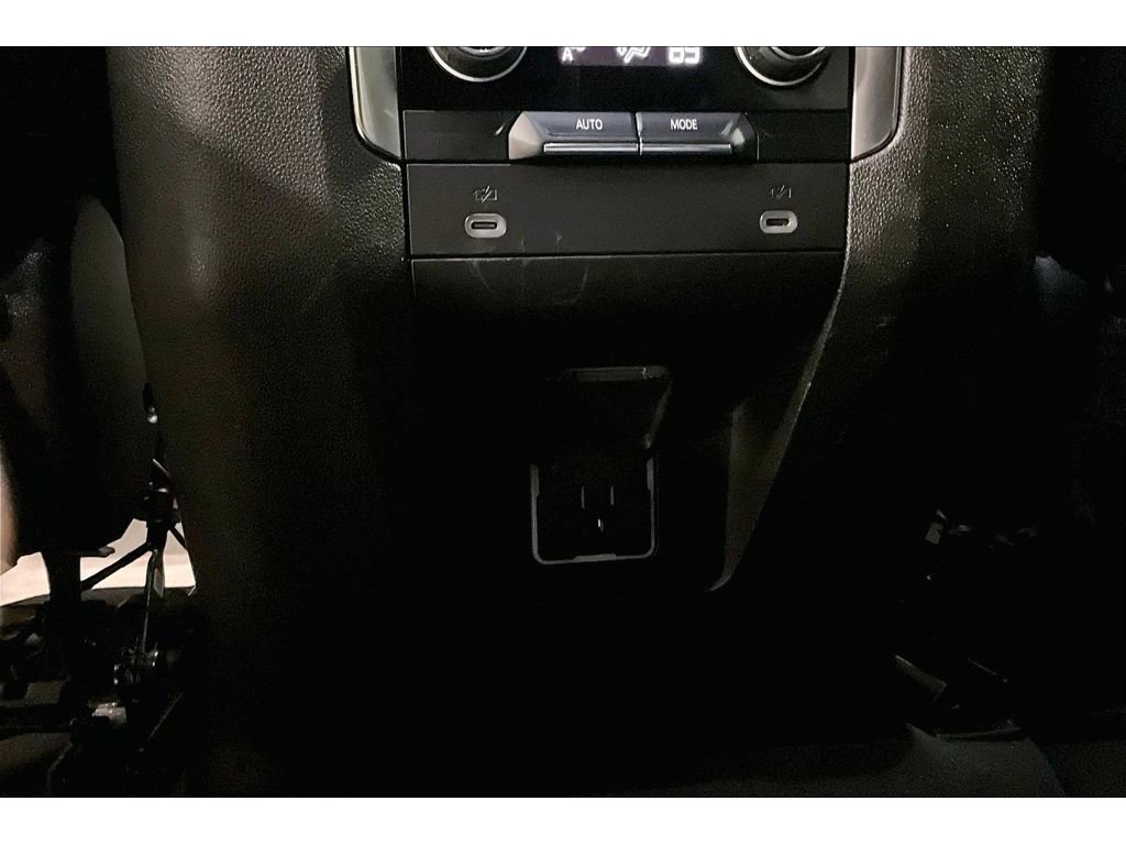 Used 2024 Chevrolet Tahoe LT image 37