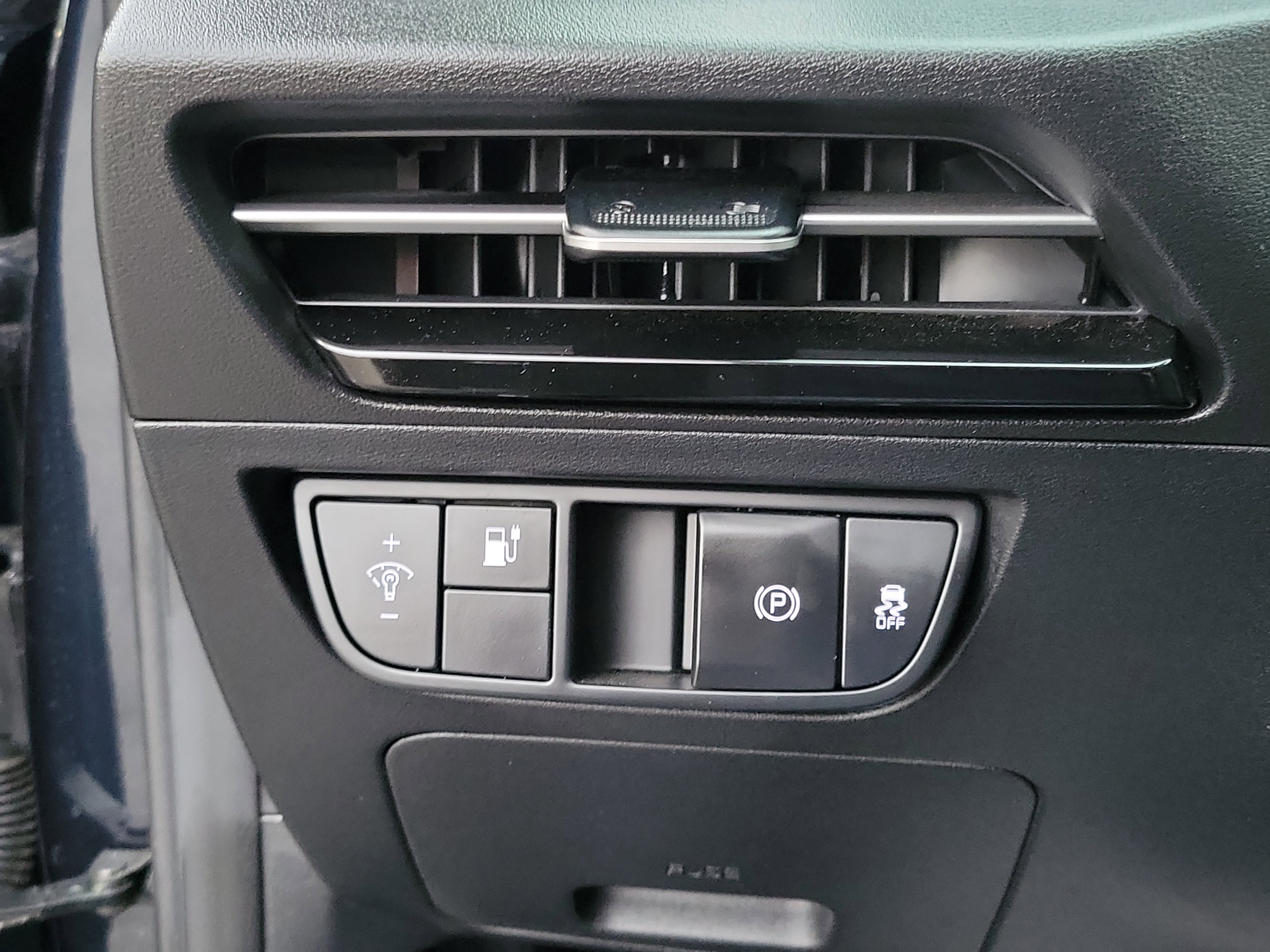 Used 2024 Kia EV6 Light image 11