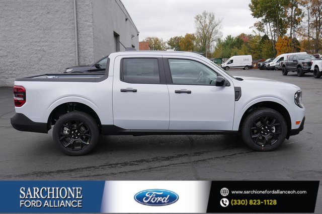 New 2025 Ford Maverick XLT w/ Black Appearance Package