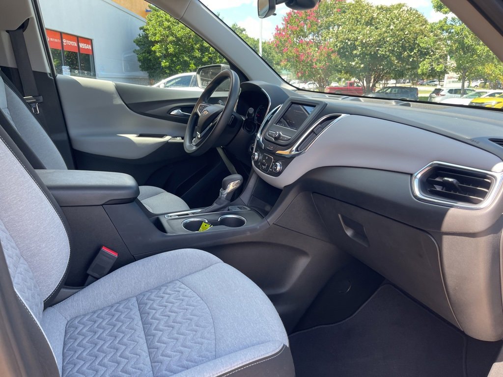 Used 2022 Chevrolet Equinox LS image 15