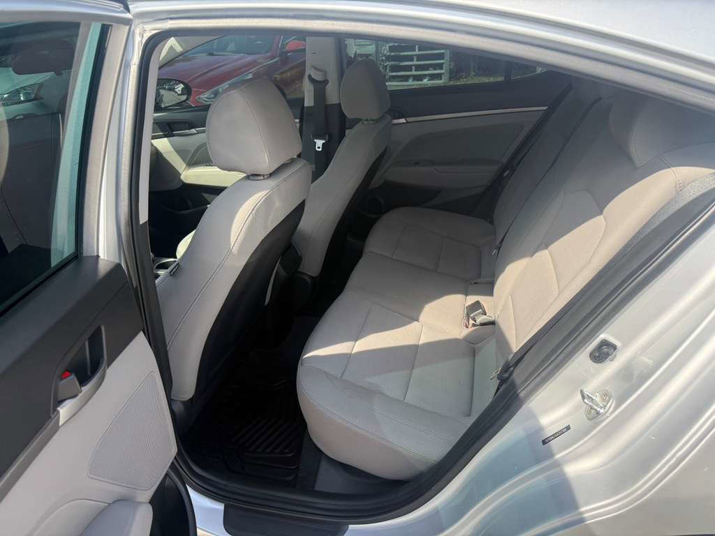 Used 2018 Hyundai Elantra SEL FWD image 11