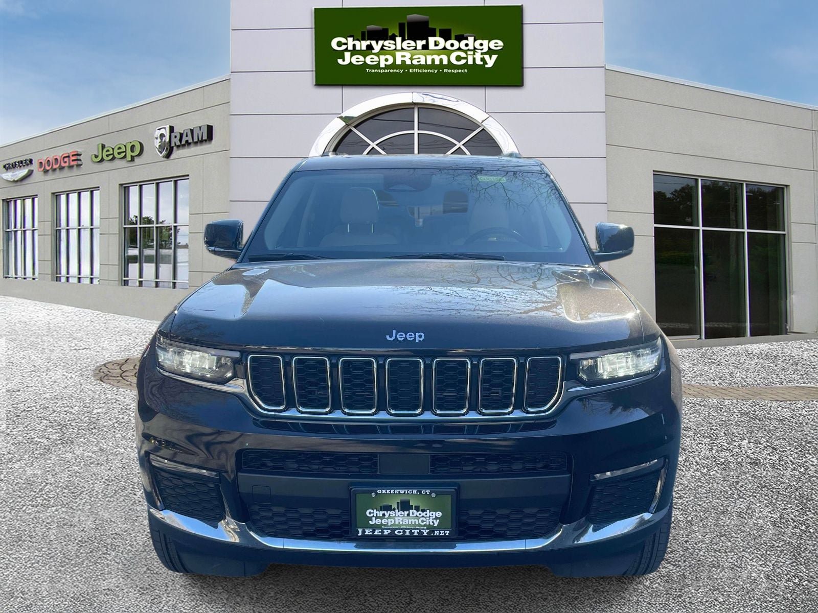 Used 2022 Jeep Grand Cherokee L Limited image 2