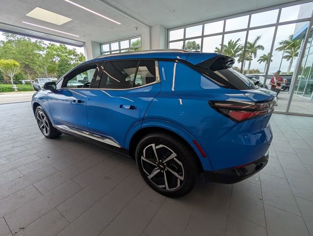 Certified 2025 Chevrolet Equinox EV LT w/ Convenience Package image 10