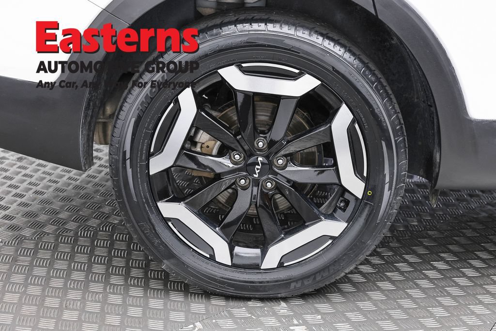 Used 2025 Kia Telluride S FWD image 35
