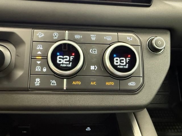 Used 2025 Land Rover Defender 110 S AWD/4WD image 38