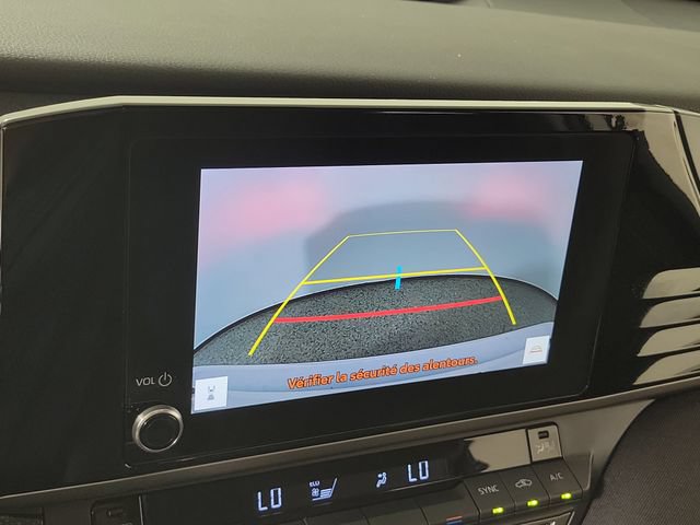 Used 2025 Toyota Camry LE FWD image 29