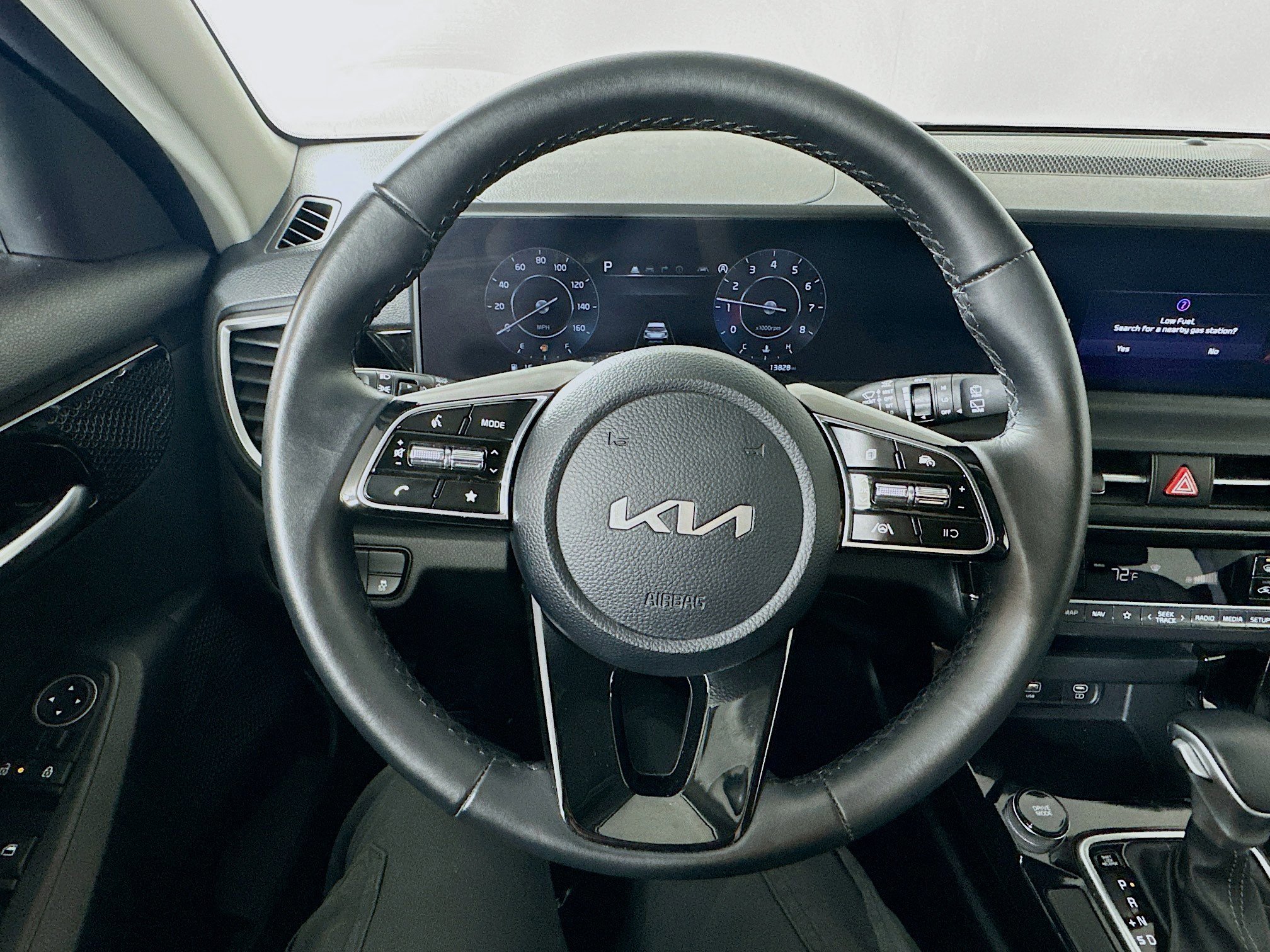 Used 2024 Kia Seltos S FWD image 11