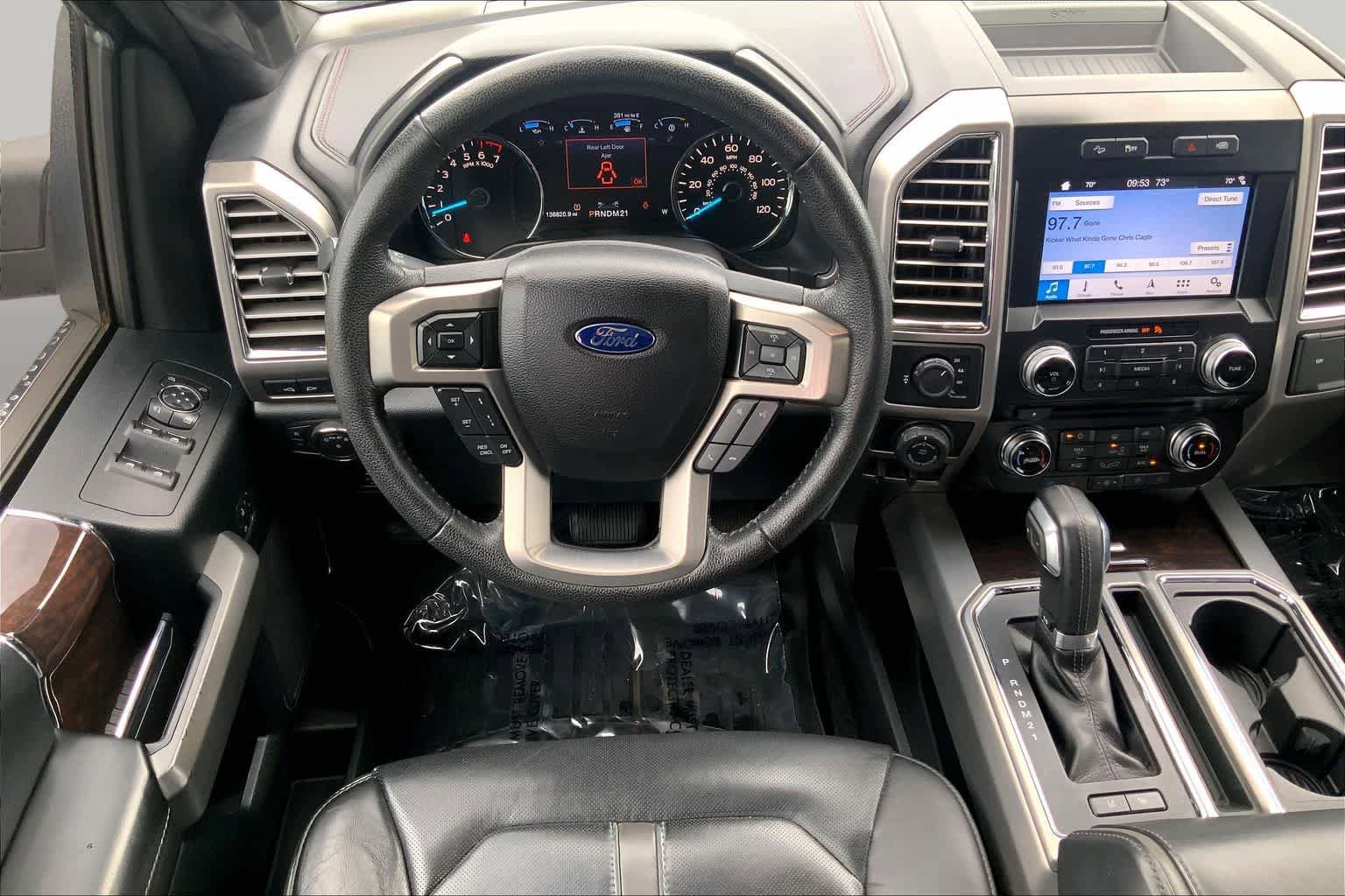 Used 2016 Ford F150 Platinum w/ Equipment Group 701A Luxury AWD/4WD image 6