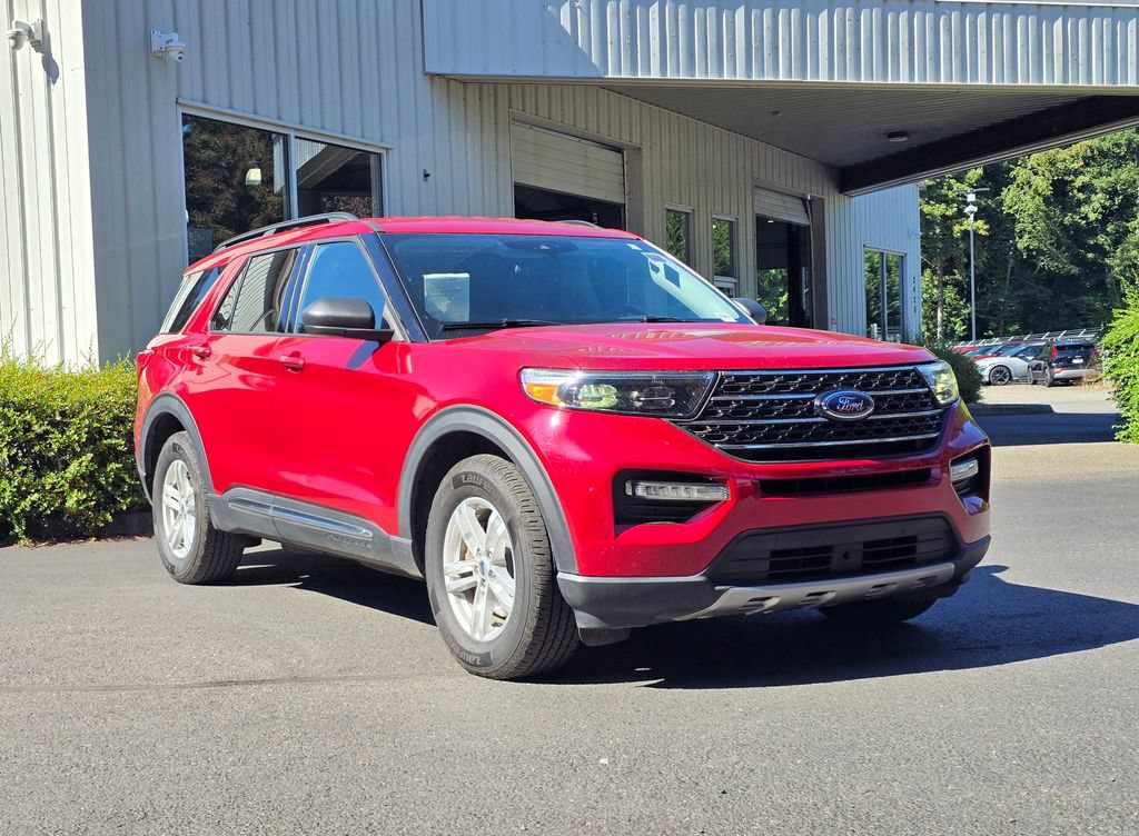 Used 2020 Ford Explorer XLT w/ Equipment Group 202A AWD/4WD image 1