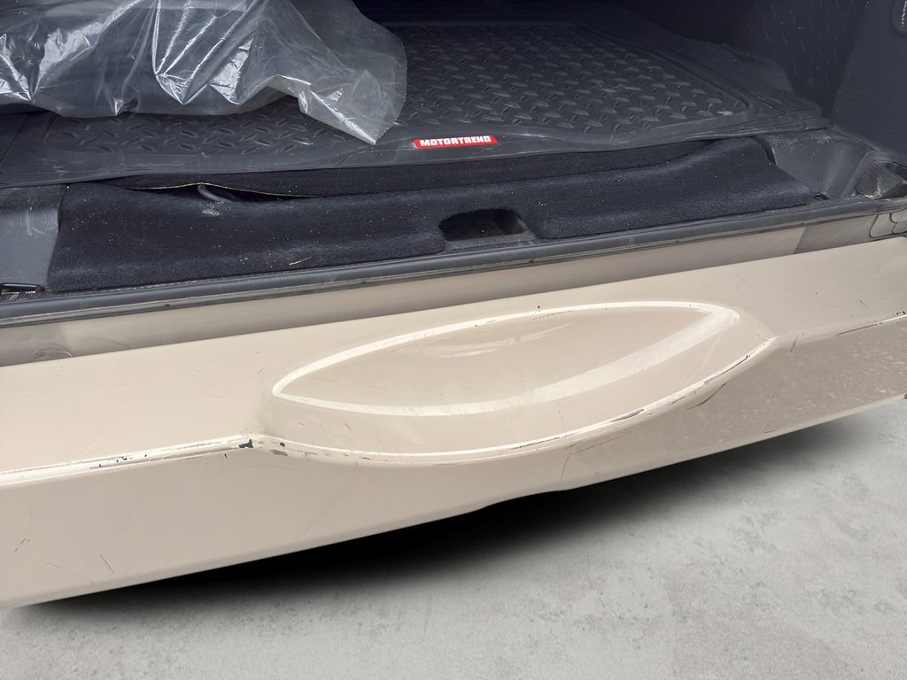 Used 2016 Jeep Wrangler Unlimited Sahara w/ Connectivity Group image 10