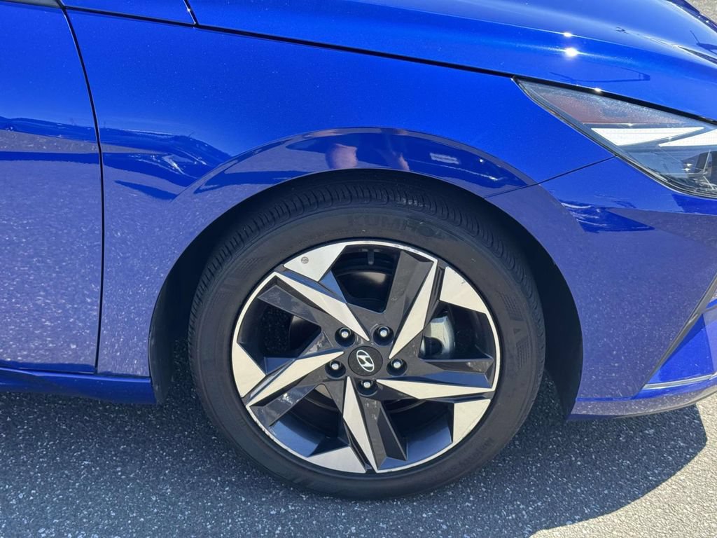 Used 2023 Hyundai Elantra SEL w/ Convenience Package FWD image 6