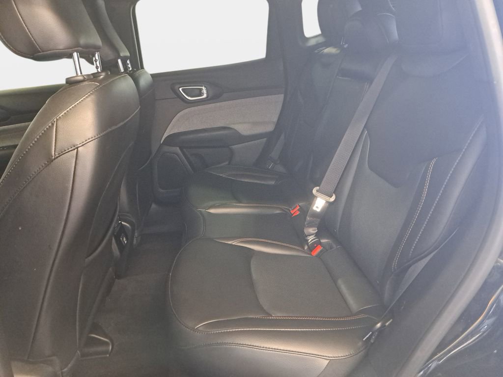 Certified 2023 Jeep Compass Latitude AWD/4WD image 15