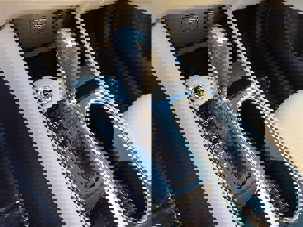 Used 2024 Nissan Altima 2.5 SV image 21