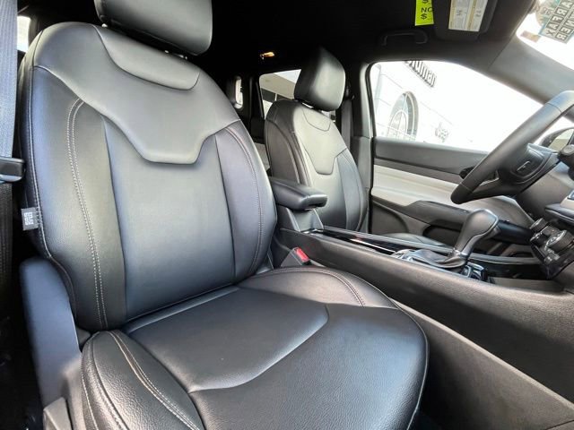 Used 2024 Jeep Compass Limited AWD/4WD image 27
