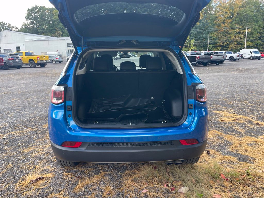 Used 2019 Jeep Compass Limited w/ Safety & Security Group AWD/4WD image 9