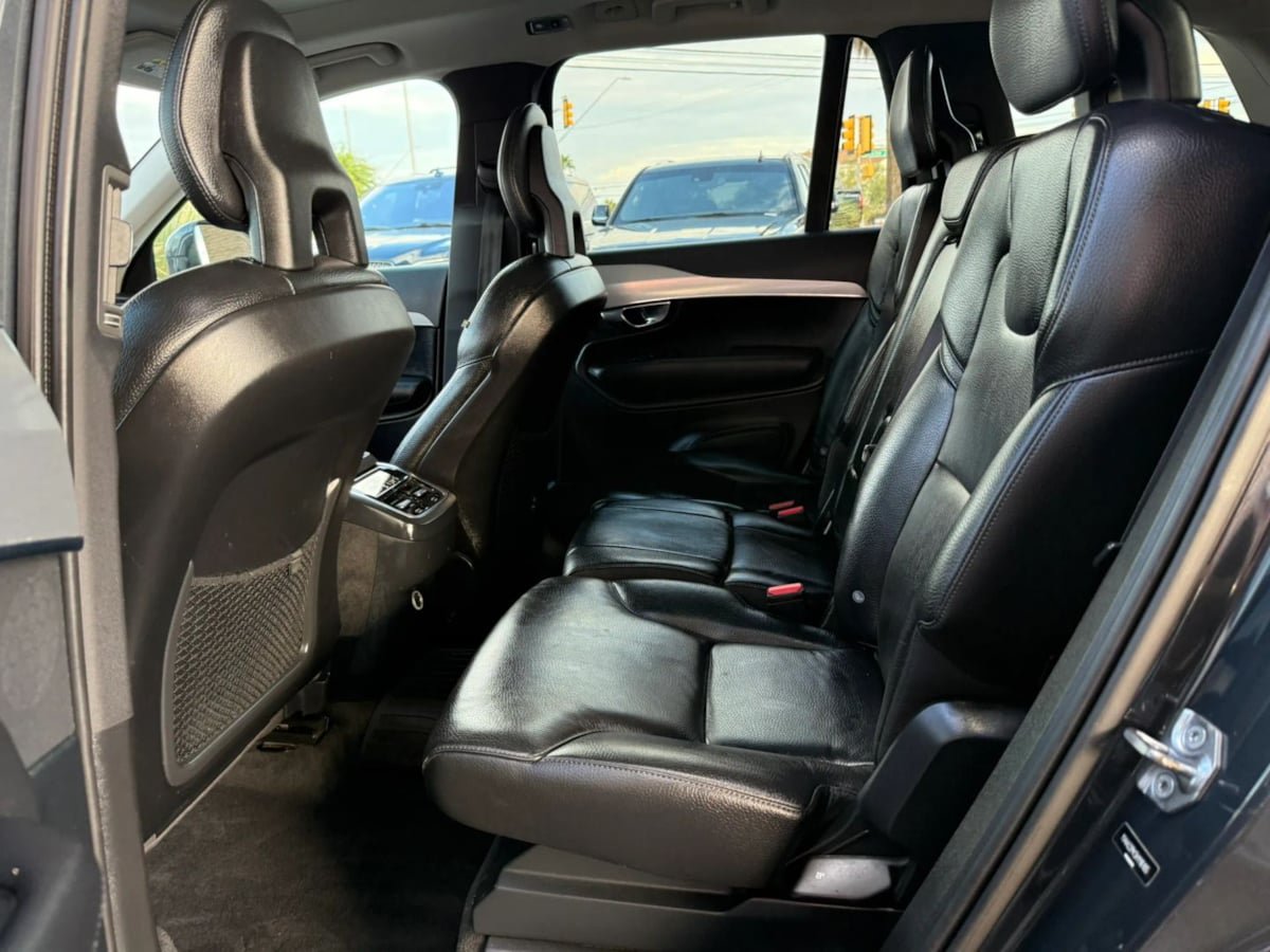 Used 2017 Volvo XC90 T6 Momentum w/ Vision Package AWD/4WD image 44