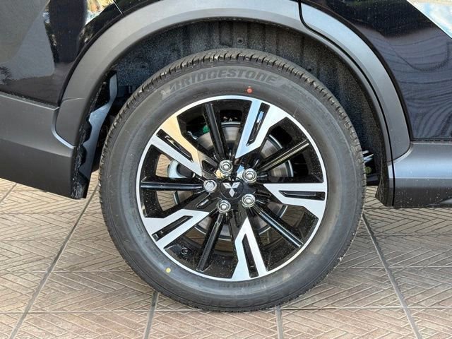 Used 2025 Mitsubishi Eclipse Cross Black Edition image 4