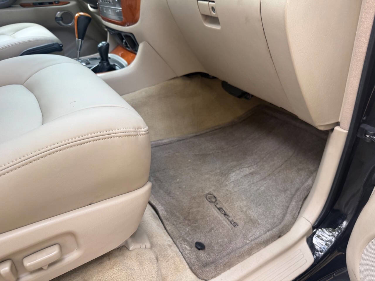 Used 2004 Lexus LX 470 4WD image 44