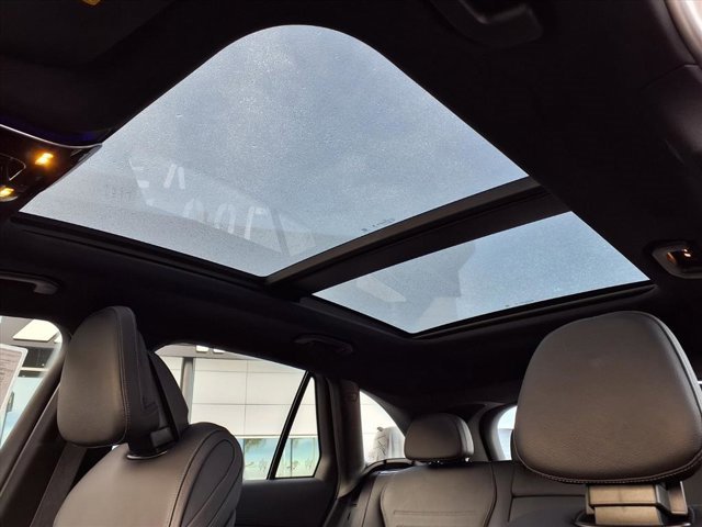 Used 2025 Mercedes-Benz GLC 43 AMG 4MATIC image 16