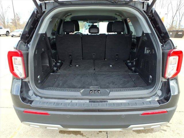 Used 2024 Ford Explorer XLT w/ Equipment Group 202A image 24
