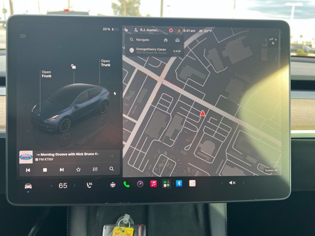 Used 2023 Tesla Model Y 2WD image 10