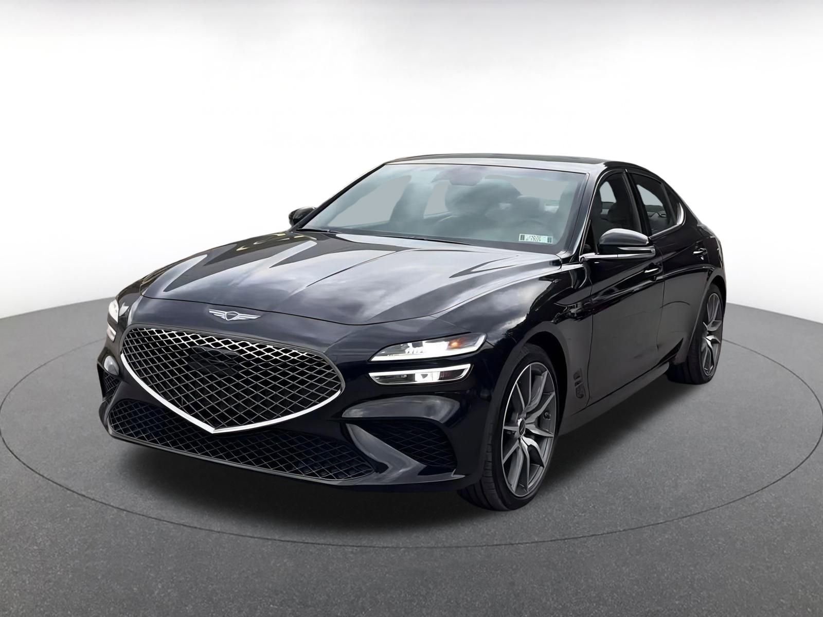 Used 2025 Genesis G70 2.5T image 7