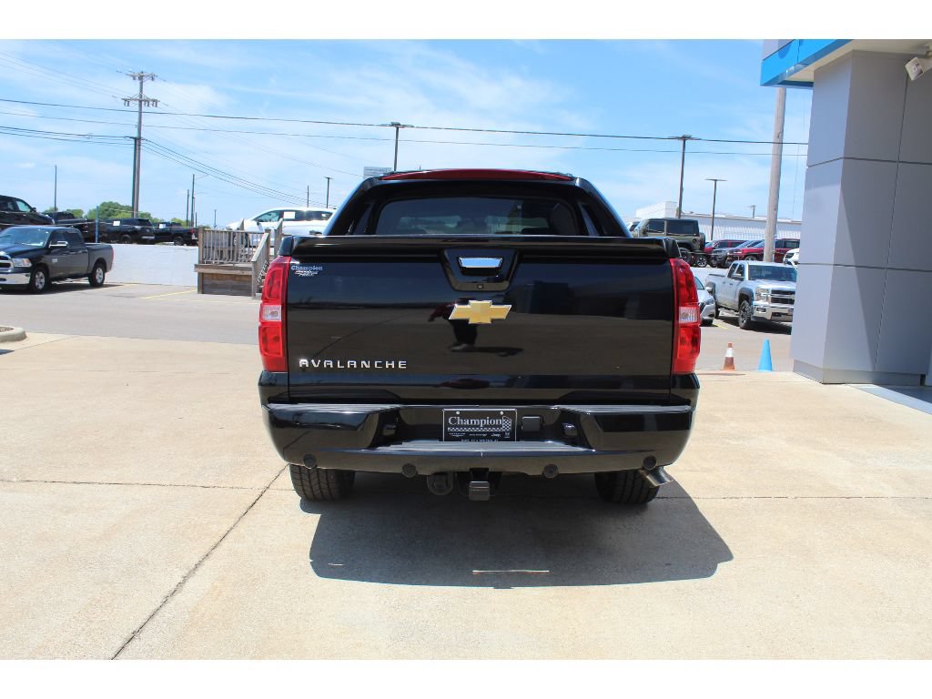 Used 2013 Chevrolet Avalanche LT w/ All-Star Edition RWD image 7