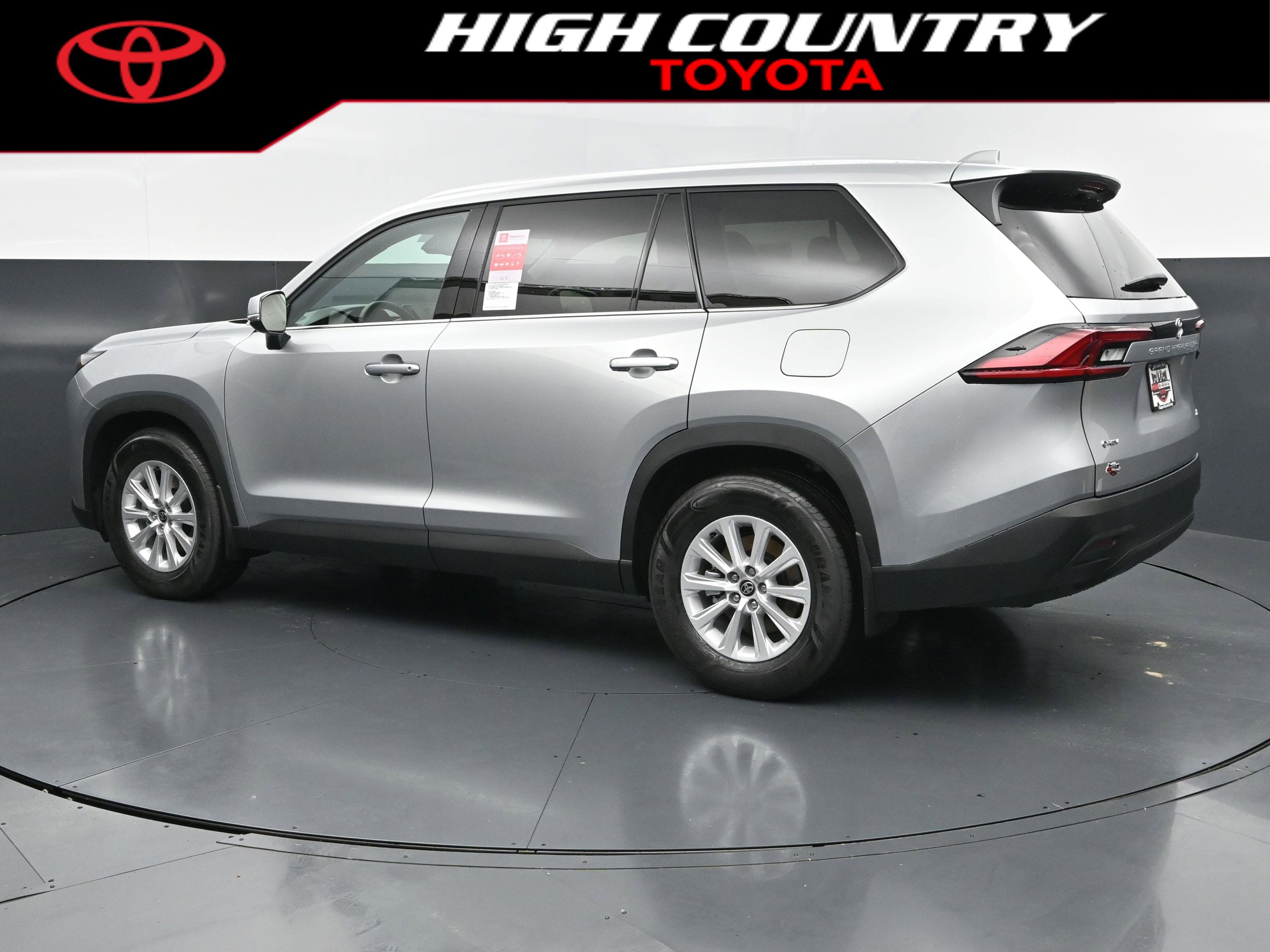 New 2026 Toyota Grand Highlander XLE FWD image 3