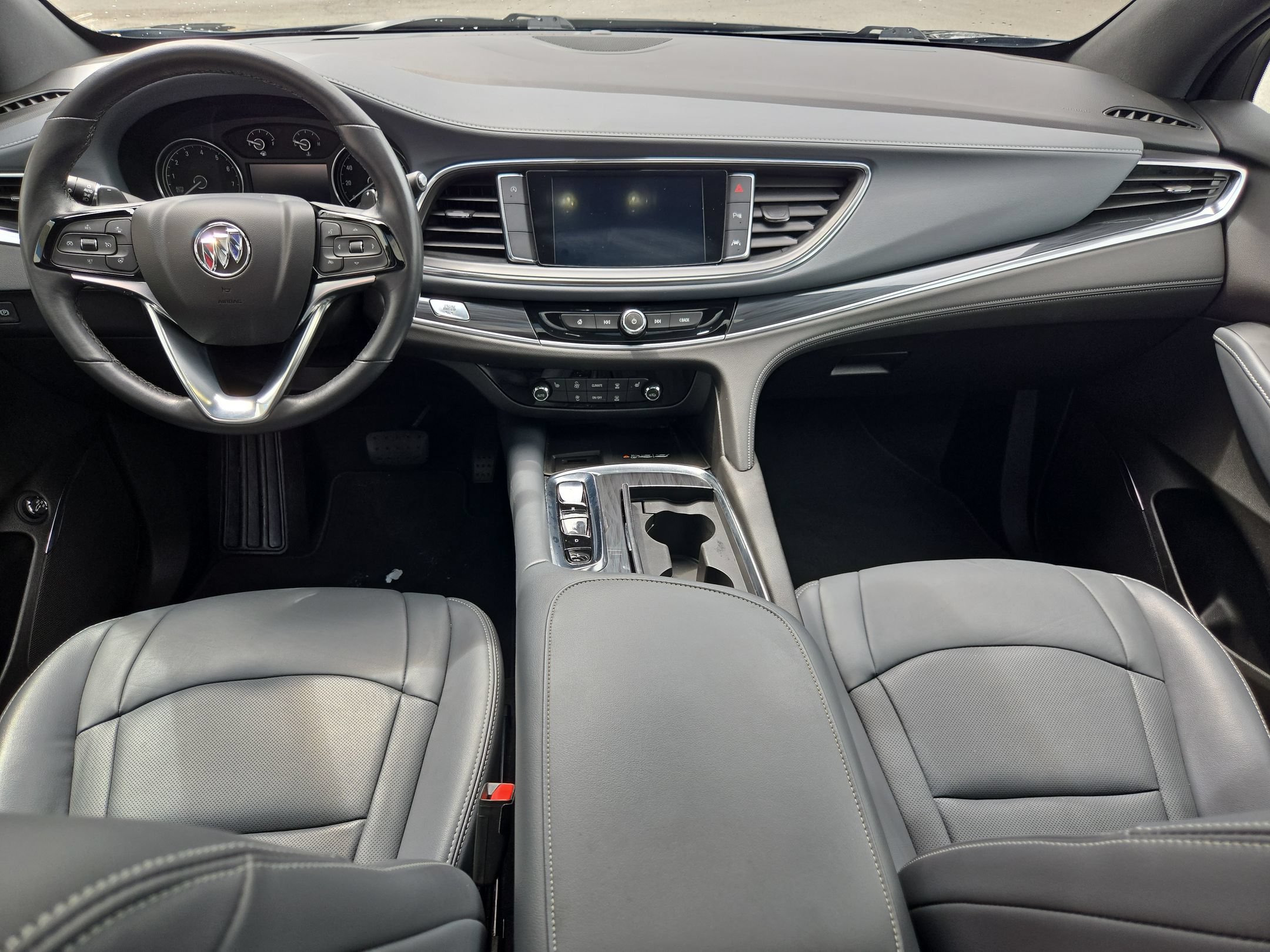 Used 2022 Buick Enclave Essence w/ Experience Buick Package FWD image 10