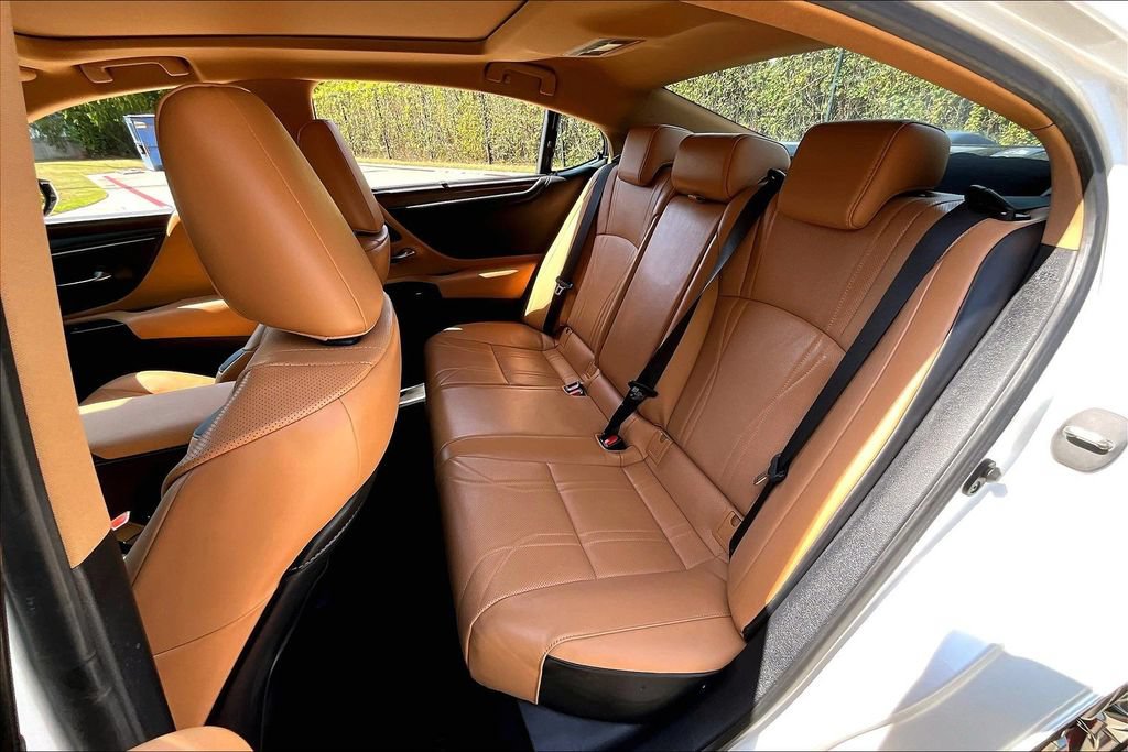 Used 2024 Lexus ES 350 Ultra Luxury w/ Accessory Package (Z2) FWD image 35