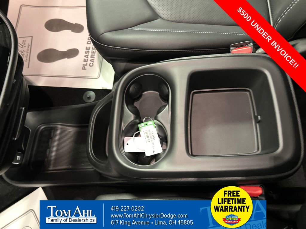 New 2026 Chrysler Voyager LX image 19