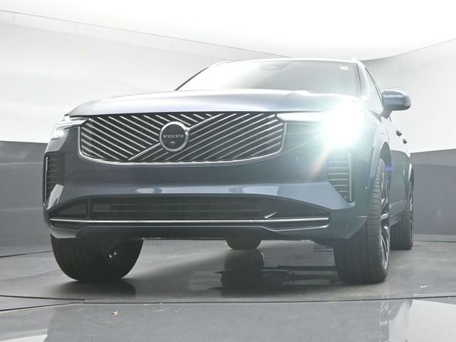 New 2026 Volvo XC90 B6 Plus w/ Protection Package Premier image 39