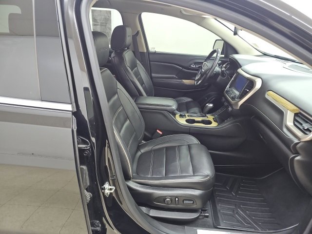 Used 2018 GMC Acadia Denali image 23