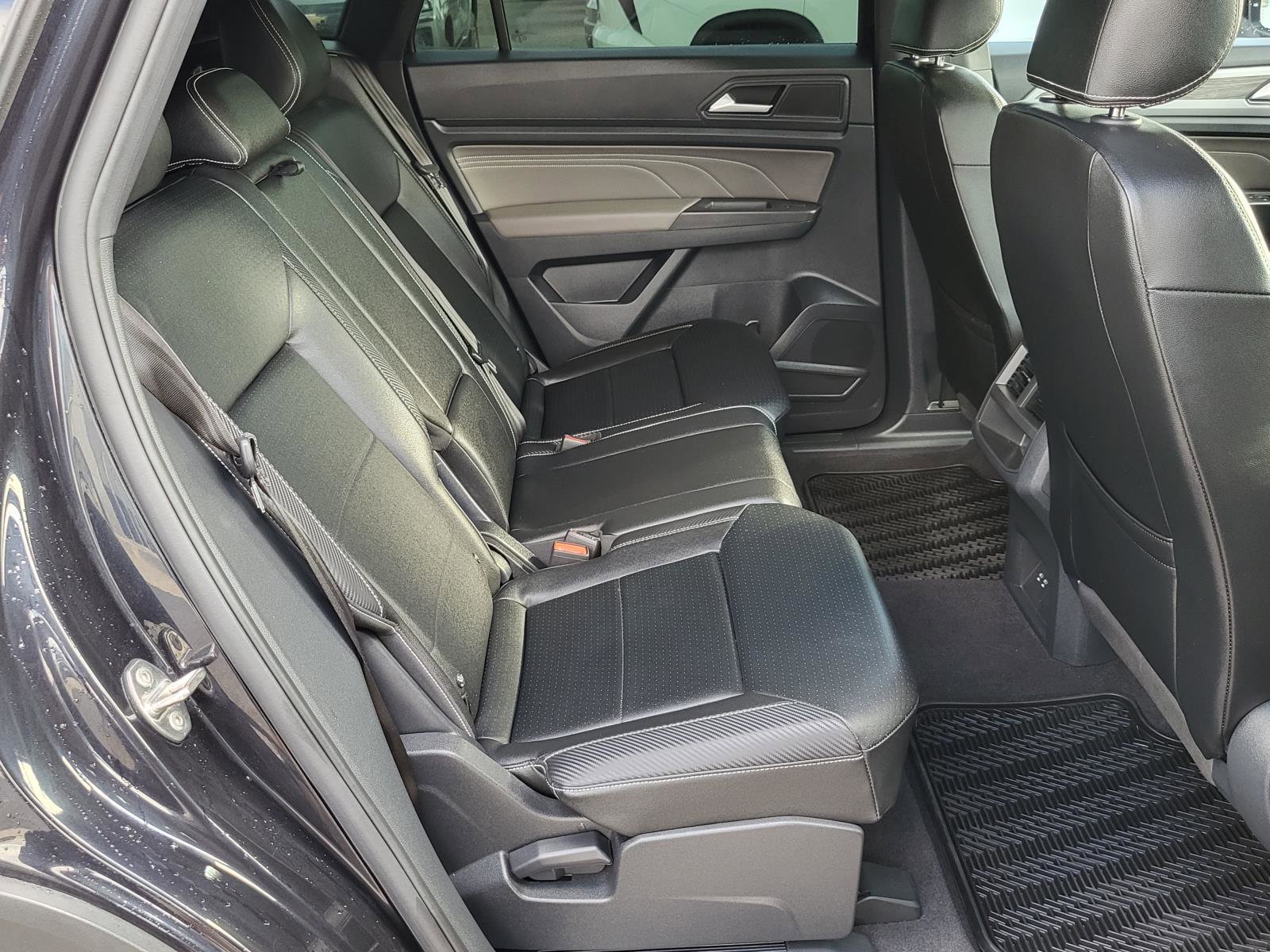 Used 2023 Volkswagen Atlas Cross Sport SE image 11