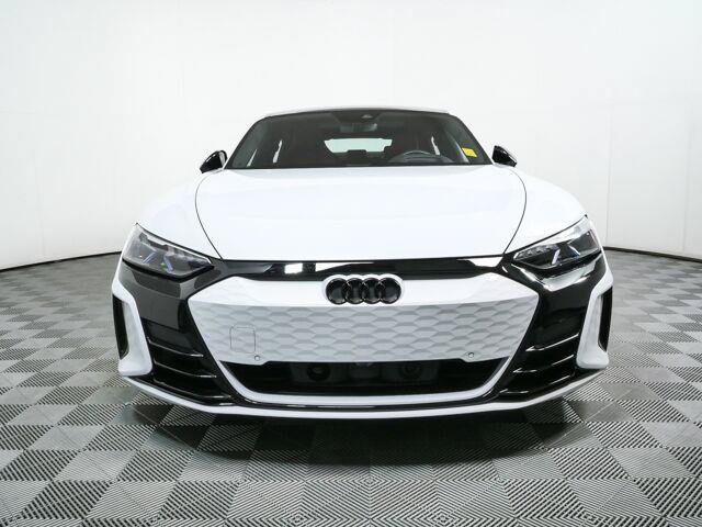 Used 2023 Audi RS e-tron GT w/ Carbon Performance Package AWD/4WD image 11