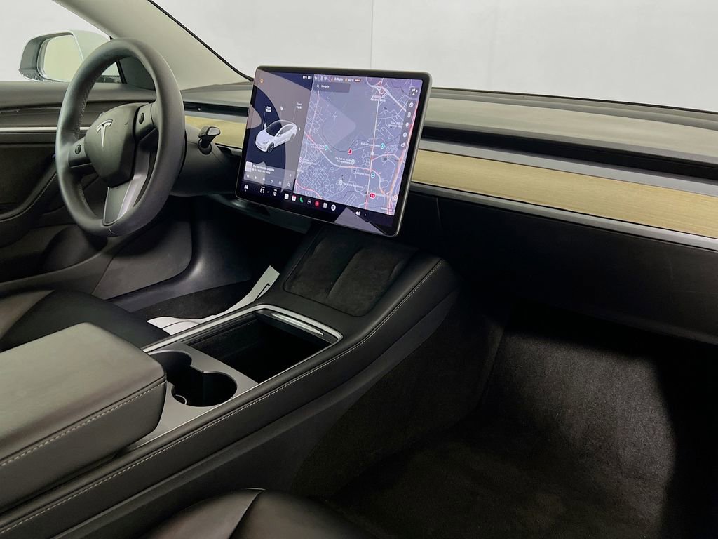 Used 2021 Tesla Model 3 Standard Range Plus image 26