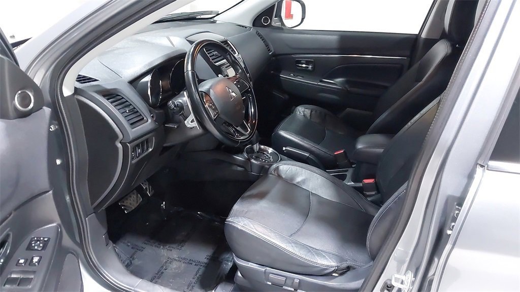 Used 2016 Mitsubishi Outlander Sport GT image 19