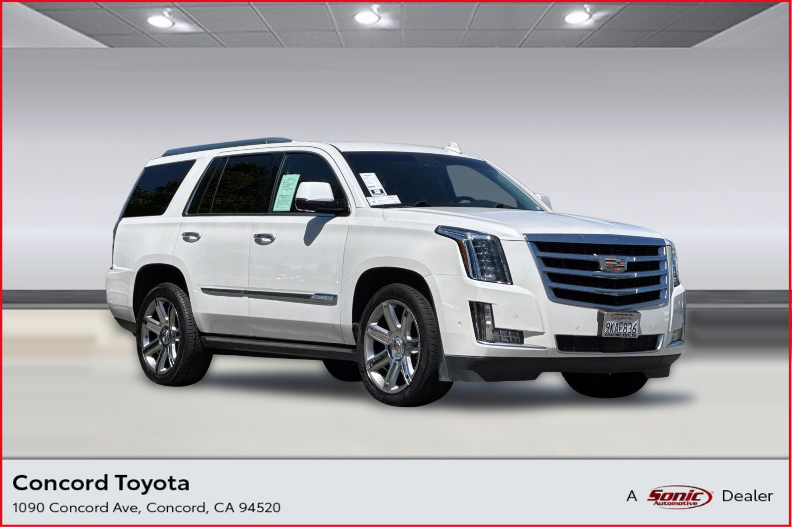 Used 2017 Cadillac Escalade Premium Luxury image 1