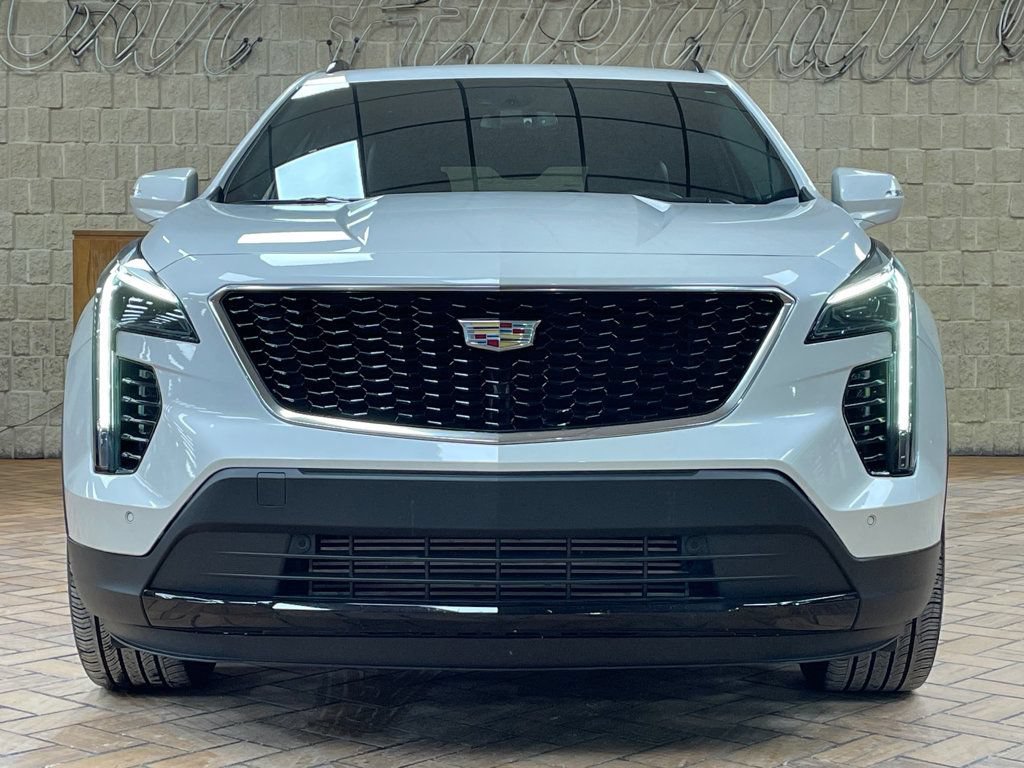 Used 2023 Cadillac XT4 Sport w/ Cold Weather Package AWD/4WD image 3