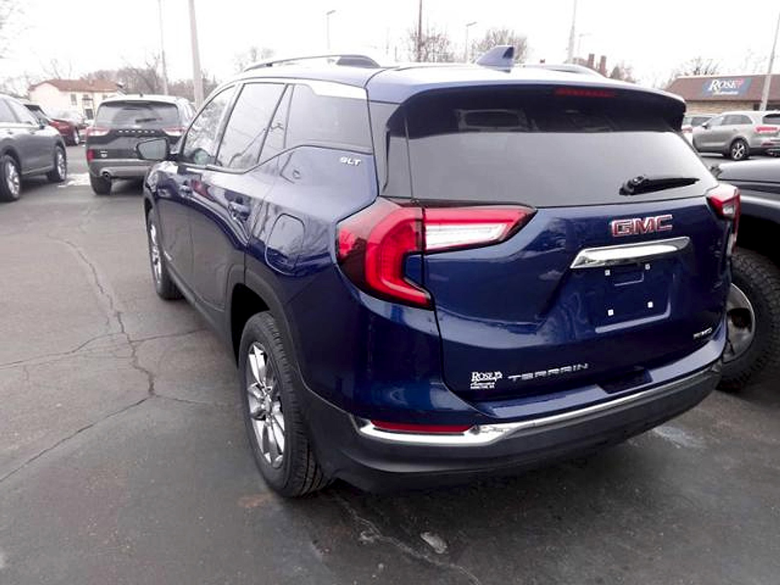 Used 2023 GMC Terrain SLT image 5
