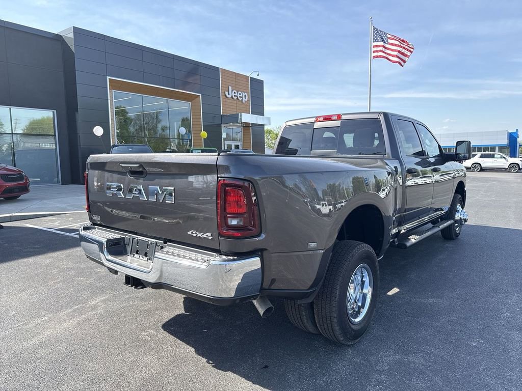 New 2026 RAM 3500 Tradesman AWD/4WD image 13