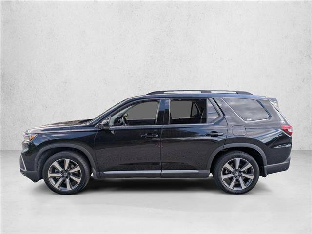 Used 2025 Honda Pilot Touring image 6